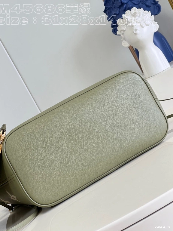 WIS MM LOUIS NEVERFULL VUITTON 0308